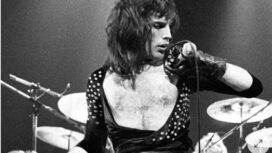 Front man Queen Freddie Mercury tahun 1975 (Ist)