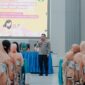 Kapolres Jombang, Ardi Kurniawan saat menyampaikan ajakannya kepada kaum emak-emak