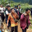 Tim Basarnas, BPBD, dan relawan berhasil menemukan remaja berinisial EGP, 16, setelah empat hari tersesat di Gunung Cikuray. Instagram@jejakpendaki