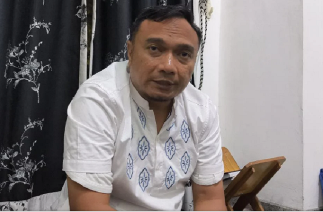 
					Henri Kusuma, pengacara 20 warga Kohod, Tangerang, Banteng, mengajukan gugatan senilai Rp 612 triliun, kepada Sugianto Kusuma alias Aguan pemilik PIK 1 dan 2, serta mantan Presiden RI Jokow Widodo. Buntut dari pagar laut 30,16 km di pantai Tangerang. Foto: news.fin,co.id