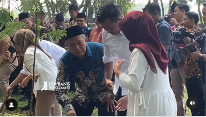 
					Launching program 