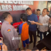 Polres Jombang, Rabu 21 Mei 2025, menggelar konferensi pers, mengungkap kasus rudapaksa seorang kakak laki-laki (beda ayah) kepada adik perempuan. Aksi itu dilakukan sejak adik duduk di bangku kelas 5 SD, Instagram@jombanginformasi_