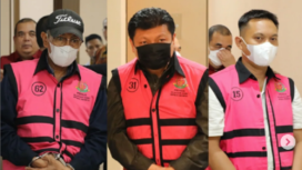 Kejaksaan Agung  menangkap dan menahan 3 (tiga) orang tersangka dalam perkembangan penyidikan perkara dugaan tindak pidana korupsi, dalam pemberian kredit PT Bank Pembangunan Daerah Jawa Barat dan Banten dan PT Bank DKI Jakarta kepada PT Sri Rejeki Isman, Tbk (PT Sritex) dan Entitas Anak Usaha. Instagram@kejaksaan.ri