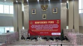 Uang sitaan Rp 2 T ditunjukkan ke wartawan