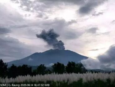 Gunung Raung aktif belakangan ini