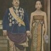 Pakubuwono X dan dua permasurinya