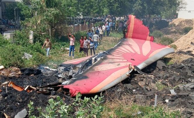 
					Tidak ada tanda kehidupan di puing Air India