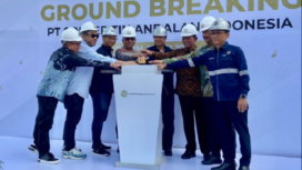 Saat groundbreaking pembangunan smelter (peleburan) timah milik PT PT Solder Tin Andalan Indonesia (STANIA)  di bidang industri pembuatan logam dasar bukan besi dan perdagangan besar melebarkan sayapnya di Kota Batam, Provinsi Kepulauan Riau (Kepri). Foto: ulasan.co
