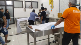 Aparat Reskrim Polda Jatim melakukan pengadangan pintu tol Sidoarjo terhadap tersangka pelaku pembobol gudang rokok di Bali. Karena melawan, petugas pun menembak dua tersangka hingga meninggal dunia. Foto: Dok/istimewa