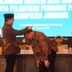 Menteri Menteri Desa dan Pembangunan Daerah, Tertinggal, H. Yandri Susanto berupa gelar Bapak BPD, di pendopo kabupaten Jombang, Jumat 27 Juni 2025. Foto: Kominfo Jombang