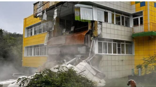 
					Gempa hebat di Rusia