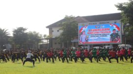 suasana saat olahraga Polres Jombang bersama Kodim 0814 Jombang