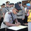 Foto: Istimewa
AKP Wiwit Mariyanto dari Kasihumas menjadi Kapolsek Balongpanggang.