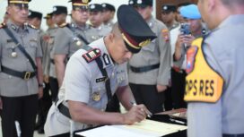 Foto: Istimewa
AKP Wiwit Mariyanto dari Kasihumas menjadi Kapolsek Balongpanggang.