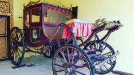 Kereta kencana berumur 1000 tahun di museum Sumenep