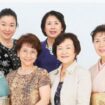 Para nenek yang siap disewa