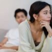 Salah satu tanda tak mau dekat