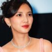 Sheila berperan sebagai Sore istri masa depan