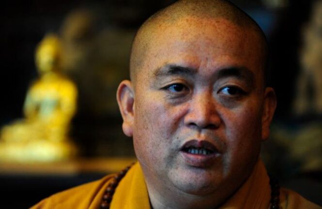 
					Tiongkok Selidiki Kepala Biksu Kuil Shaolin Kung Fu, Terkait Hubungan dengan Banyak Wanita dan Keuangan