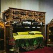 Tempat tidur raja-raja Sumenep, hanya boleh diintip