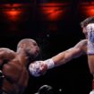 Aleksandr Usyk saat menang KO lawan Dubois