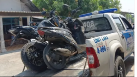 Polantas mengangkut dua motor yang terlibat kecelakaan lalu lintas di jalan raya Sumberboto, desa Japanan, Kecamatan Mojowarno, Kabupaten Jombang. di Senin, 21 Juli 2025 sekitar pukul 07.30 WIB. Foto: Instagram@pesonajombang