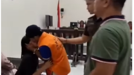 Jaksa Muhammad Rahman menuntutu hukuman mati terhadap tiga terdawak kasus penyelundupan 74 kg sabu. Sindikat ini ini dikendalikan dari dalam lapas Palu. Foto: tangkap layara video Instagram@infoandal.kaltara