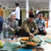 Bersih desa dan selamatan menjadi identutas tetap warga Jombang. Bupati Warsubi bersama Ketua Tim Penggerak PKK, Ny Yuliati Nugrahani hadiri acara bersih desa di dusun Keras, Diwek,, Minggu 6 Juli 2025. Foto: dIskominfo Jombang