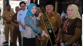 Dalam rangkaian Hari Keluarga Nasional tahun 2025, IKPB Kabupaten Jombang menetapkan Bupati Warsubi sebagai Ayah Teladan dan Ketua TP PKK Kabupaten Jombang Yuliati Nugrahani sebagai Bunda Generasi Berencana (Genre). Penganugerahan dilaksanakan pada acara 