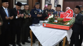 Doa bersama tasyakutran HUT ke 79 Bhayangkari di pendopo Pemkab Jombang, Selasa 1 Juli 2025. Foto Kominfo Jombang