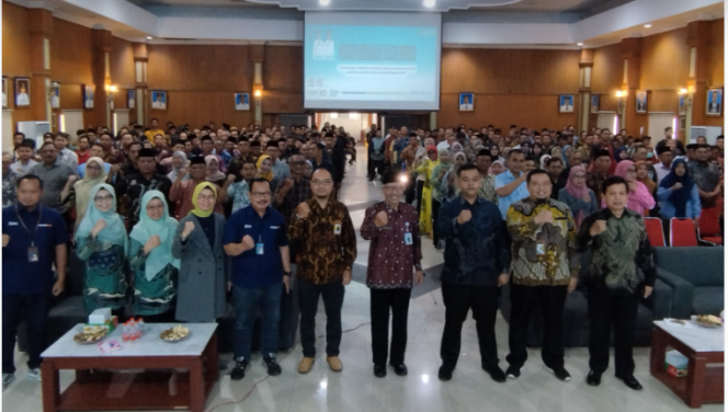 
					Dinas Koperasi dan Usaha Mikro (Dinkop dan UM) Jombang menggelar kegiatan memperkuat kelembagaan koperasi, di di Ruang Bung Tomo, Kantor Pemkab Jombang, Jalan KH. Wahid Hasyim No. 137, Jombang. Foto: Diskominfo Jombang