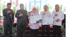 Dialog Interaktif Warung Pojok Kebon Rojo. Kali ini, acara kolaborasi diadakan di Lapangan Sambong Duran, Desa Jombang, Kecamatan Jombang, Rabu, 16 Juli 2025.
Foto: jombangkab.go.id