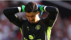 Kiper Man United Altay Bayindir