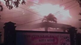 Gedung DPRD dibakar pendemo (Ist)