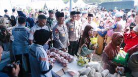 suasana bazar Gerakan pangan murah saat digelar