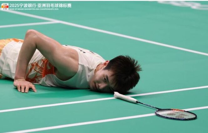 
					Li Shi Feng terjegal underdog (Badminton Asia)