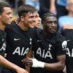 Pemain Tottenham sumringah gebuk Man City 2-0