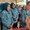 Ketua Tim Penggerak PKK Jatim, Arumi Bachsin  melakukan kunjungan kerja di kabupaten Jombang, Kamis, 28 Agustus 2025. Menilai beberapa kerajinan Jombang mempunhyai nilai tambah tinggi. Foto: Jombangkab.go.id