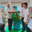 Pelaksana Tugas (Plt) Kepala Dinas Ketahanan Pangan dan Perikanan (DKPP) Kabupaten Jombang,  Sudiro Setiyono, S.Sos, M.Si. menyerahkan bantuan berupa fasilitas sarana dan prasarana perbenihan ternak lele kepada kelompok usaha pembenihan rakyat (UPR) di desa Rejoagung, kecamatan Ngoro, Rabu 30 Juli 2025. Foto: Jombangkab.go.id