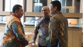 Bupati Jombang, Warsubi menghadiri pengarahan strategis yang digelar Kementerian Lingkungan Hidup dan Kehutanan (KLHK) bersama Badan Pengendalian Lingkungan Hidup (BPLH), Jakarta, Senin 4 Agustus 2025. Foto: Diskominfo Jombang