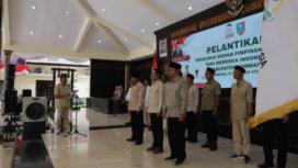 Bupati Jombang melantik pengurus organisasi Tani Merdeka Indonesia (TMI) Dewan Pimpinan Daerah (DPD) Kabupaten Jombang Minggu, 24 Agustus 2025 di pendopo pemkab Jombang. Foto: jombangkab.go.id