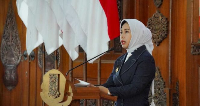 
					Wali Kota Mojokerto Ika Puspitasari saat memberikan sambutan pengarahan-(dok.humas)

