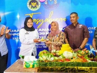 Wali Kota Mojokerto, Ika Puspitasari, meresmikan dapur Satuan Pelayanan Pemenuhan Gizi (SPPG) Meri 439 Kota Mojokerto. (Dok.humas)