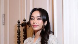 Staf Khusus Presiden Bidang Pariwisata, Zita Anjani pamer kegiatan sosial setelah minta maaf gegara batal jadi pembicara di Unpad. (Instagram/zitaanjani).