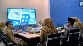 Visitasi dan verifikasi faktual Komisi Informasi (KI) Jawa Timur, di Diskominfo Kota Mojokerto Senin (22/9/2025) (dok.humas)