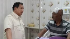 Prabowo menjenguk korban, sumber @Sekpres 
