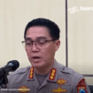 Kombes Pol Jules Abraham Abast Kabid Humas Polda Jatim dalam konferensi pers terkait penanganan dan penegakan hukum terkait kericuhan demonstrasi di wilayah Jatim, Senin malam 1 September 2025. Foto: Instagram@suarasurabayamedia