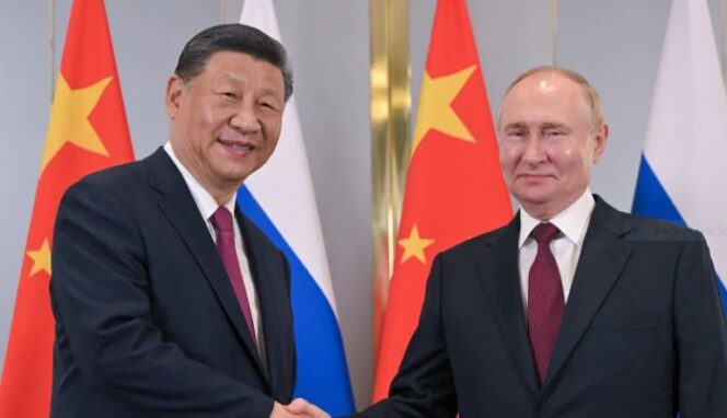 
					Presiden Xi Jinping dan Presiden Vladimir Putin