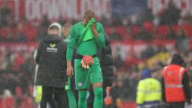 Malam kelam kiper Chelsea