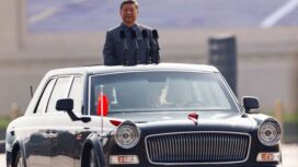 Presiden Xi inspeksi pasukan